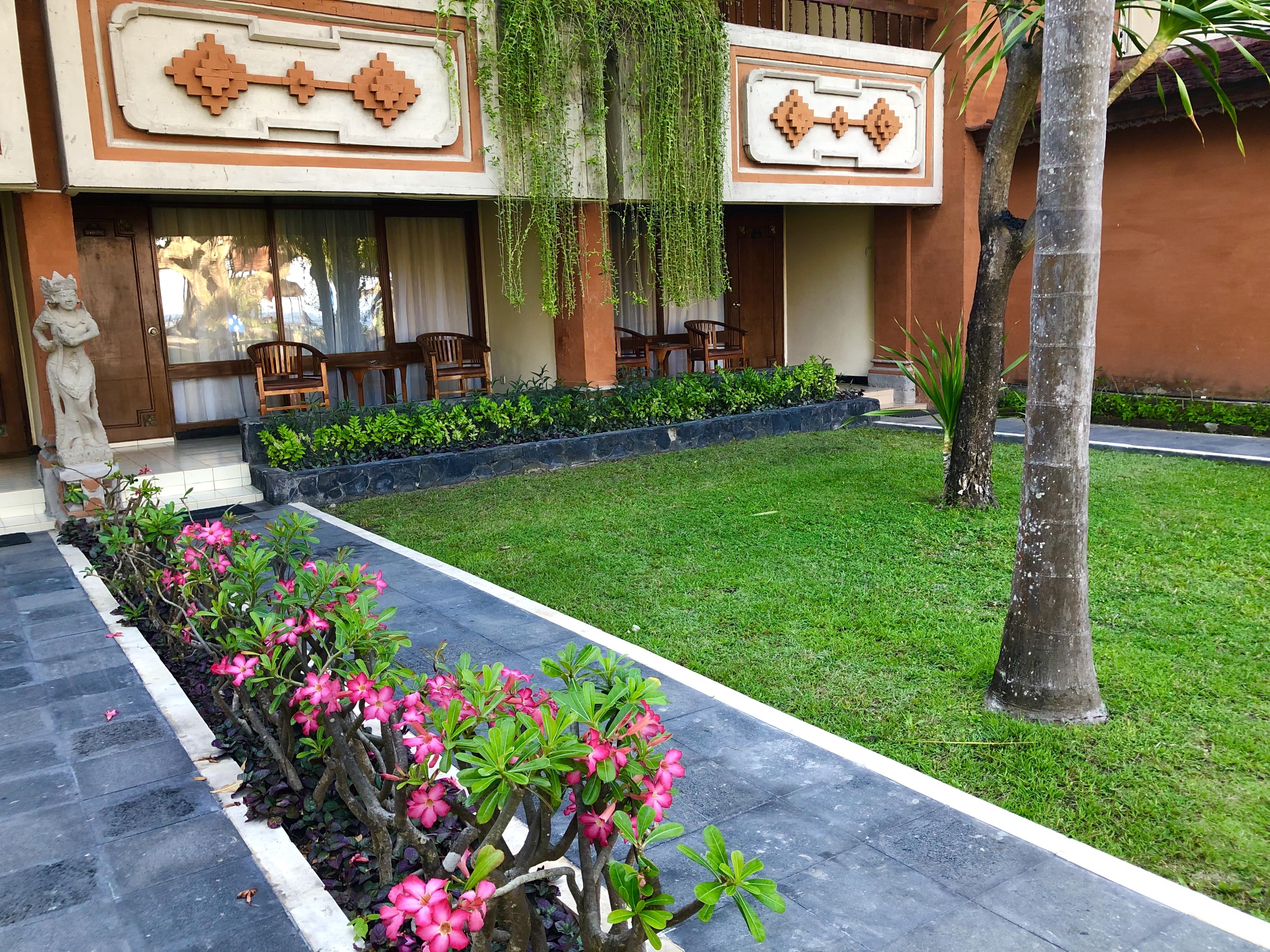 อินนา สินธุ บีช รีสอร์ต แอนด์ โฮเต็ล Hotel ซานูร์ ภายนอก รูปภาพ